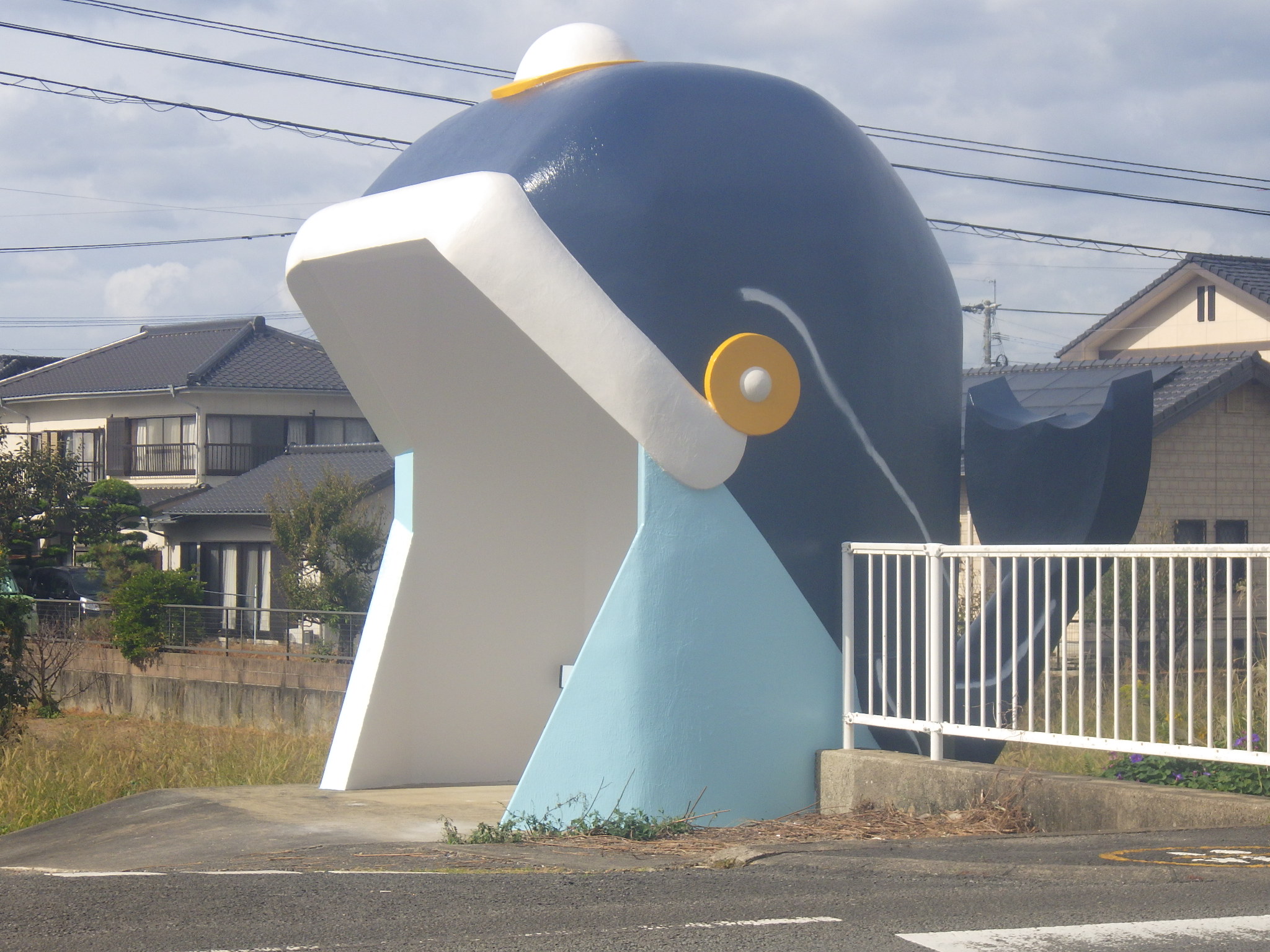 松原くじらのバス停 塗装修繕工事（長崎県大村市）